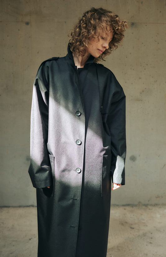 PŁASZCZ  REGNIG (SVART)