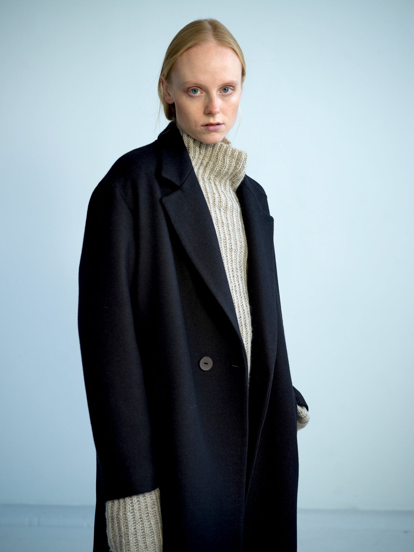 PŁASZCZ  STOR  (SVART)